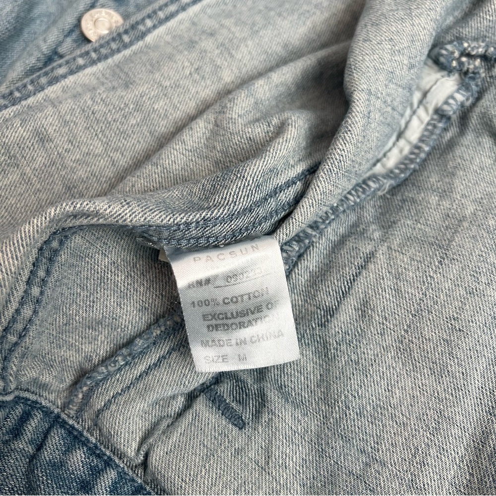PacSun Denim Jacket Medium Light Wash Striped Sleeve Jean Jacket Red White - Picture 7 of 9